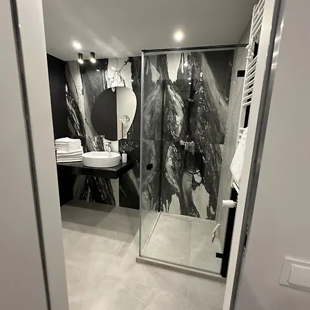 Czarne Owce Apartment *